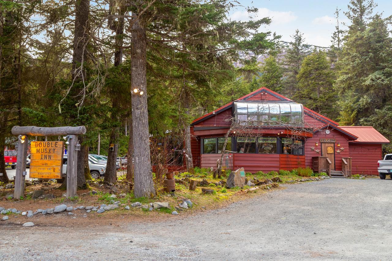 Crow Creek Hotell Girdwood Exteriör bild